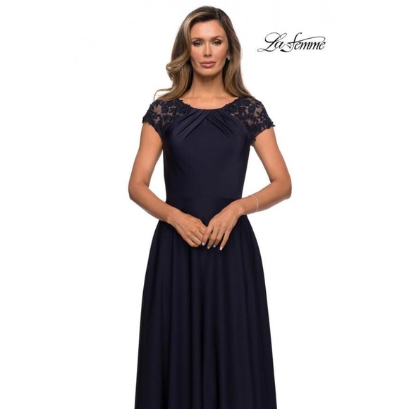 NWT La Femme Cap Sleeve Evening Gown - size 10 - Picture 3 of 8